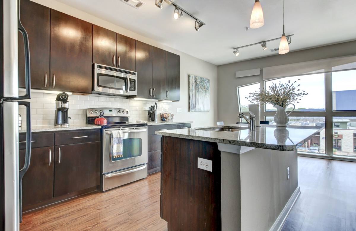 Apartment for rent at Cole, 300 S Lamar Blvd, Austin, TX 78704