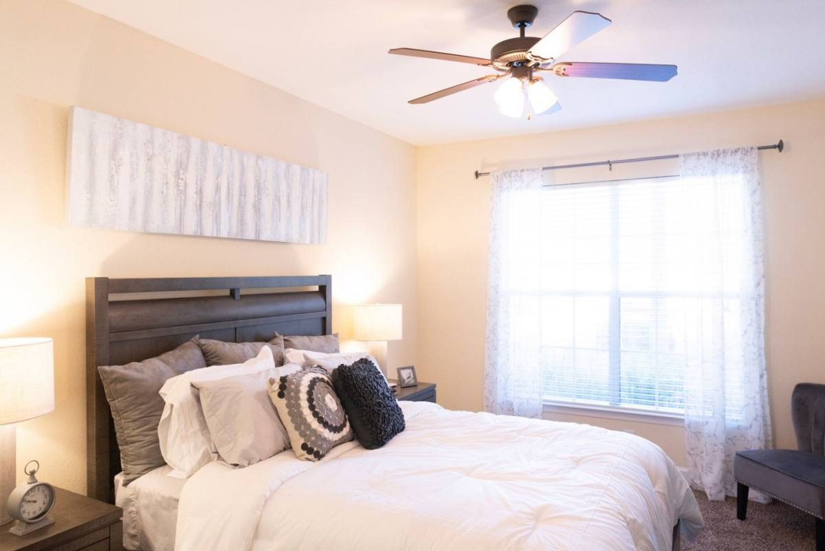 Apartment for rent at Cypress Pointe, 25 Knight Boxx Rd, Orange Park, FL 32065
