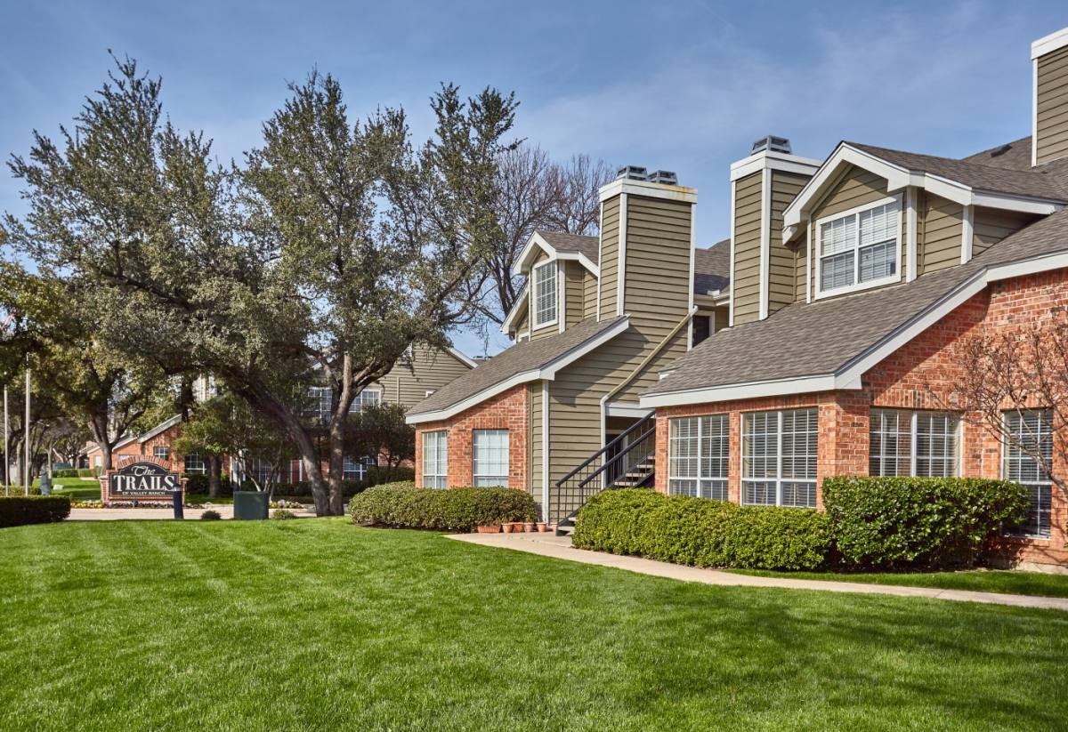 Apartment for rent at The Trails of Valley Ranch, 9478 Valley Ranch Parkway E, Irving, TX 75063