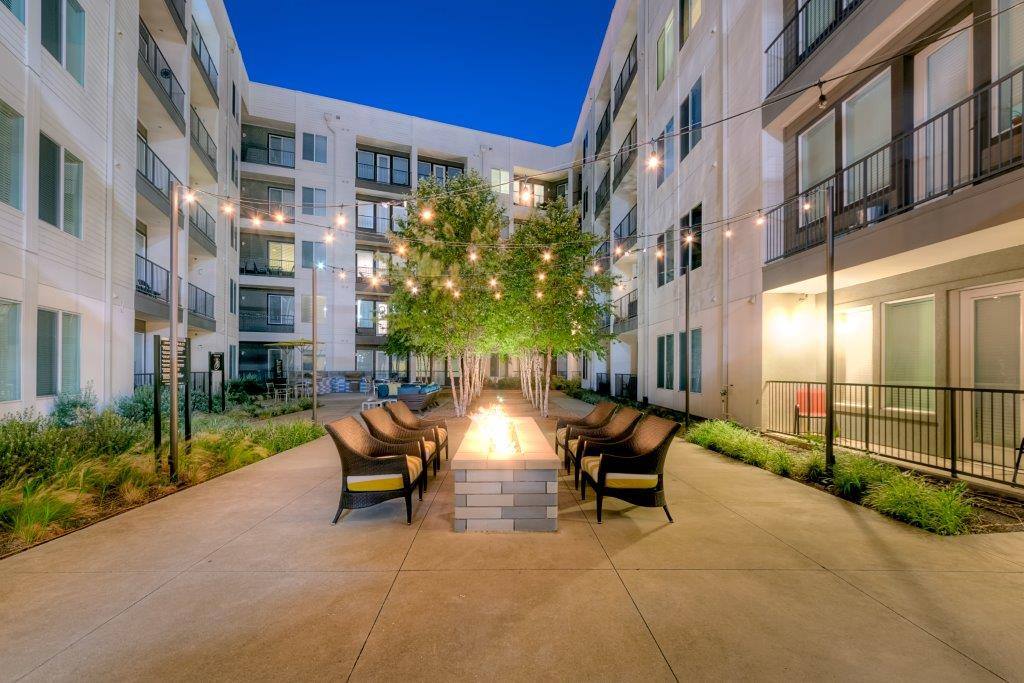 Apartment for rent at Axis 110, 110 W Cityline Dr, Richardson, TX 75082