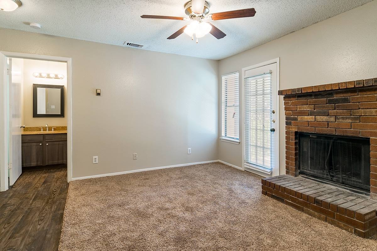 Townhouse for rent at Townhouse, 1001 Biloxi Dr, Ennis, TX 75119