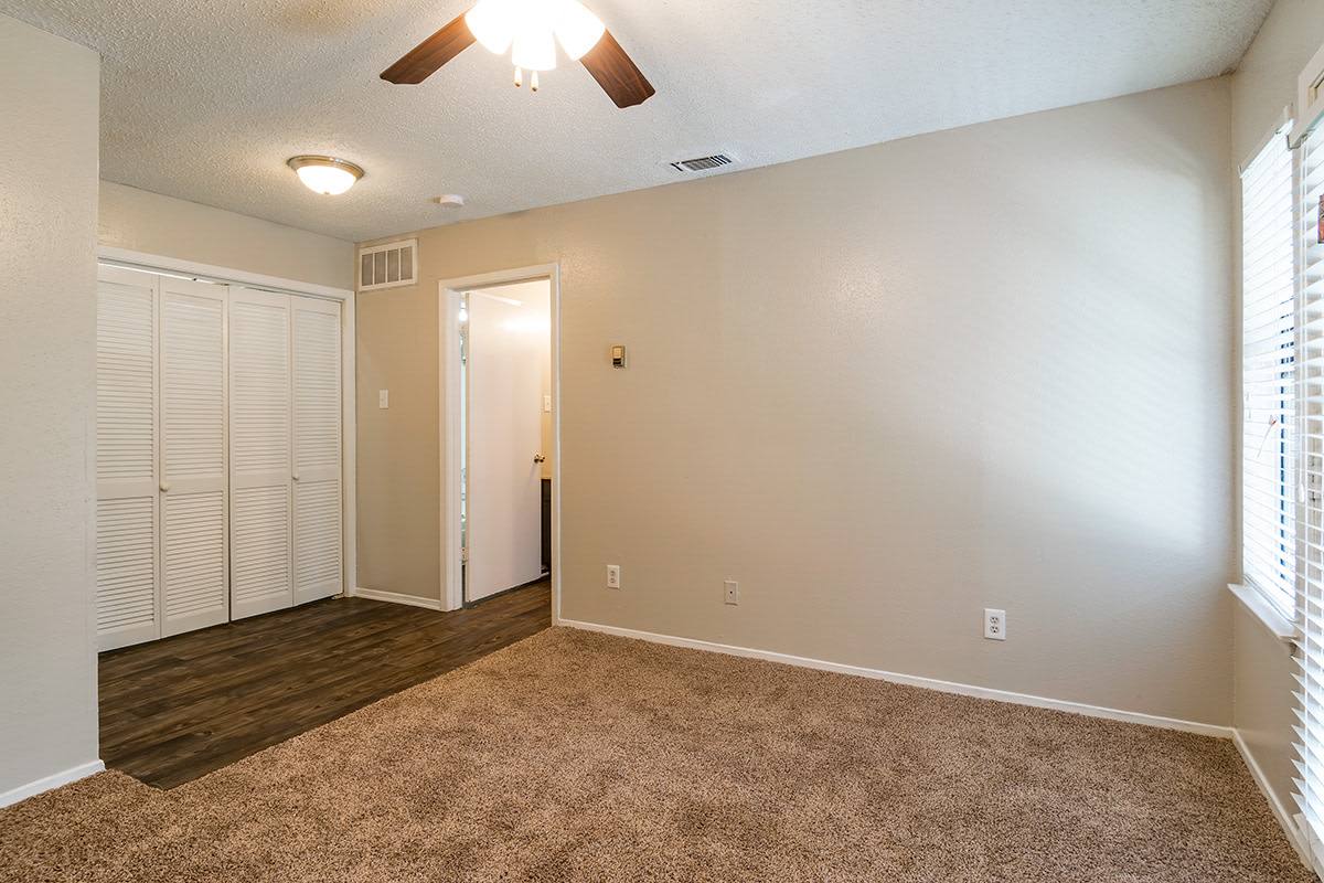 Townhouse for rent at Townhouse, 1001 Biloxi Dr, Ennis, TX 75119