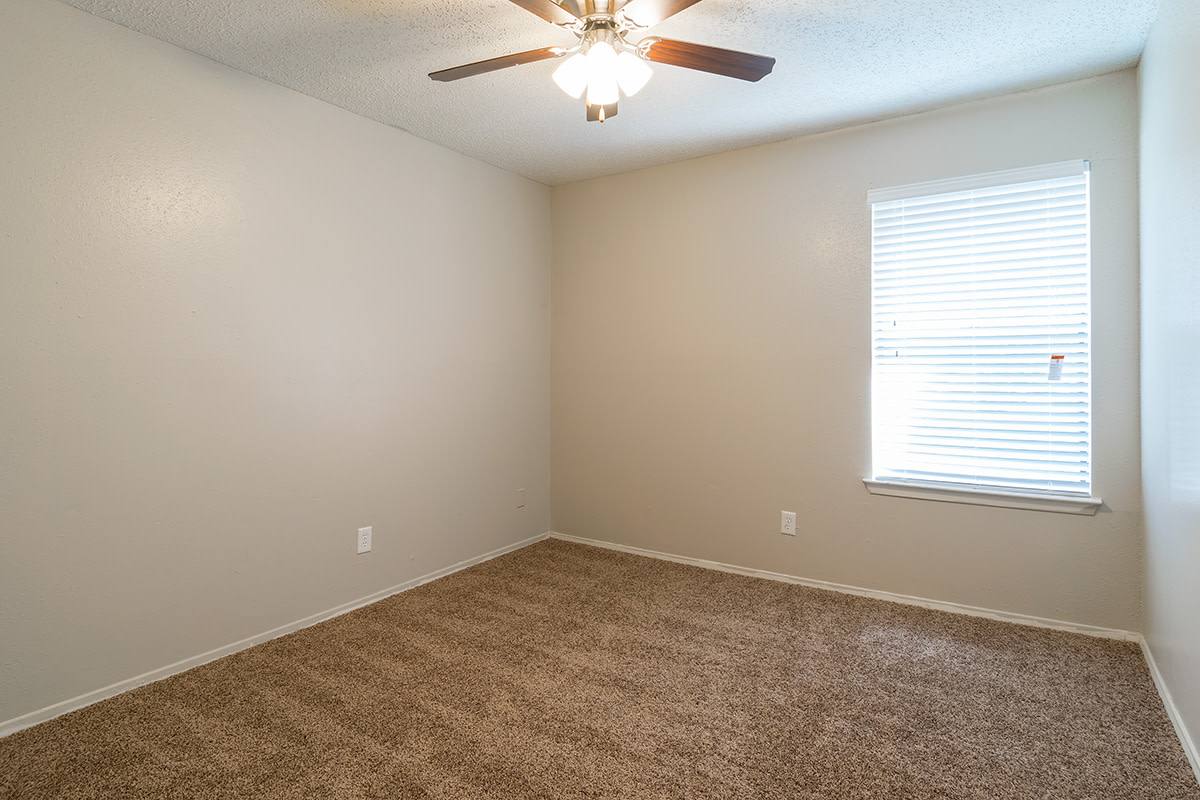 Townhouse for rent at Townhouse, 1001 Biloxi Dr, Ennis, TX 75119
