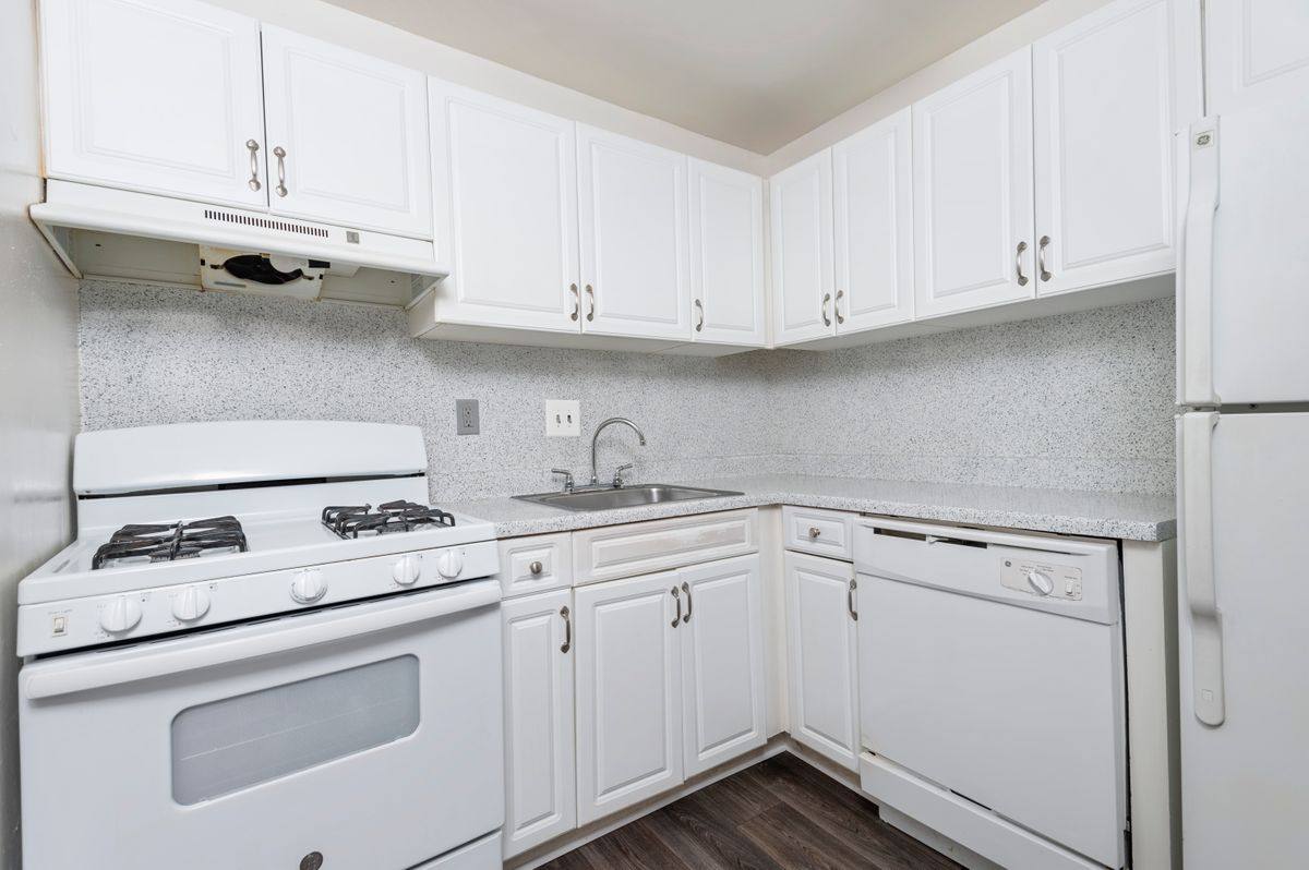 Apartment for rent at Berkdale, 661 Dulles Park Court, Herndon, VA 20170