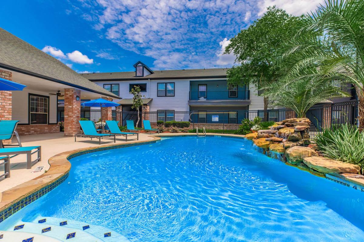 Apartment for rent at Fall Creek Square, 15116 Mesa Dr, Humble, TX 77396