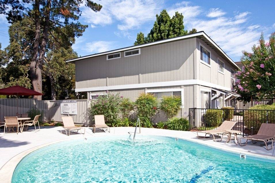 Townhouse for rent at Pruneyard West, 201 Michael Dr, Campbell, CA 95008