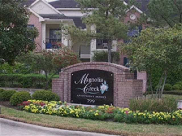 Apartment for rent at Magnolia Creek, 799 Normandy St, Houston, TX 77015