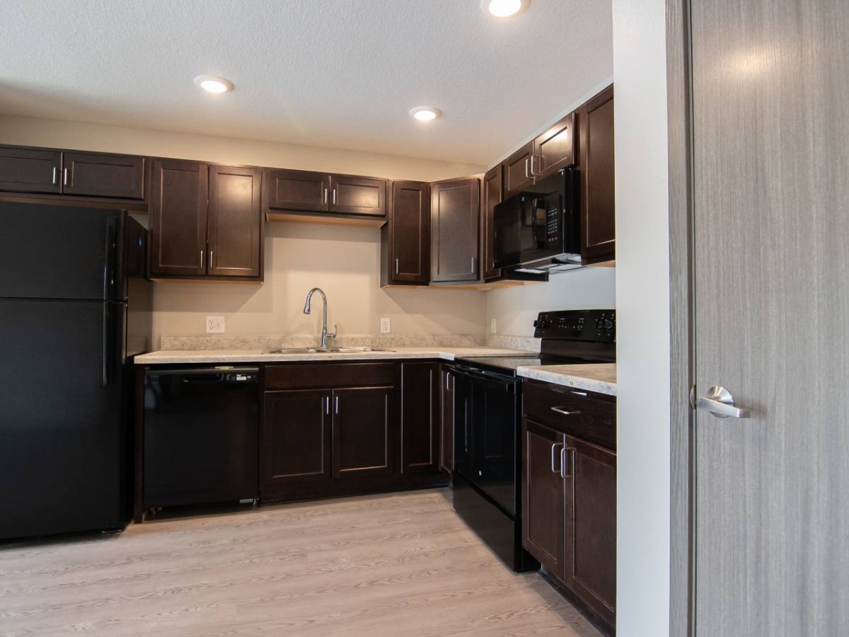 Apartment for rent at Ashford Ridge, 3650 Patricia Dr, Urbandale, IA 50322