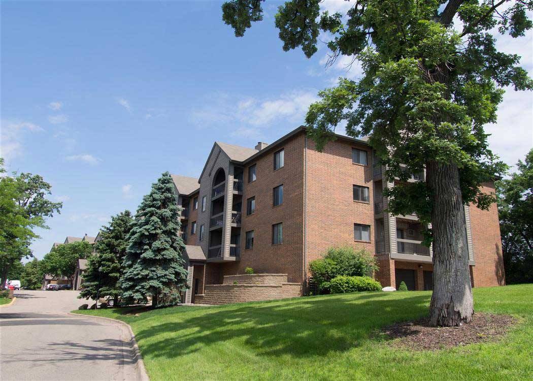 Apartment for rent at The Woodlands of Minnetonka, 10275 Greenbrier Rd, Hopkins, MN 55305