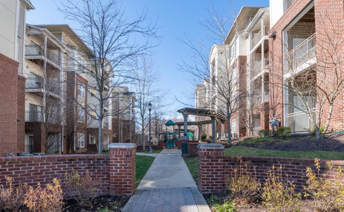 Apartment for rent at The Preserve at Catons Crossing, 2760 Green Ash Loop, Woodbridge, VA 22192
