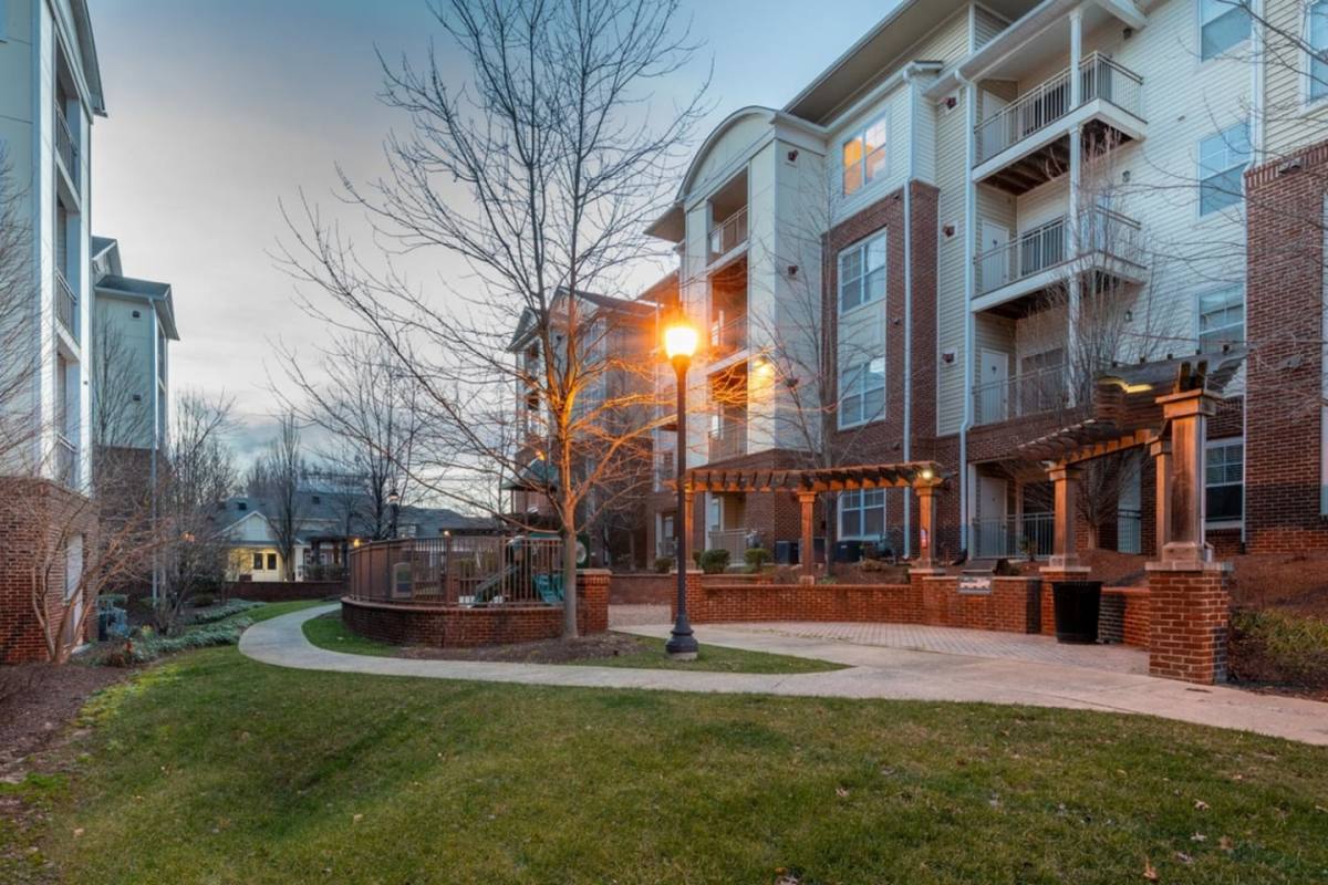 Apartment for rent at The Preserve at Catons Crossing, 2760 Green Ash Loop, Woodbridge, VA 22192
