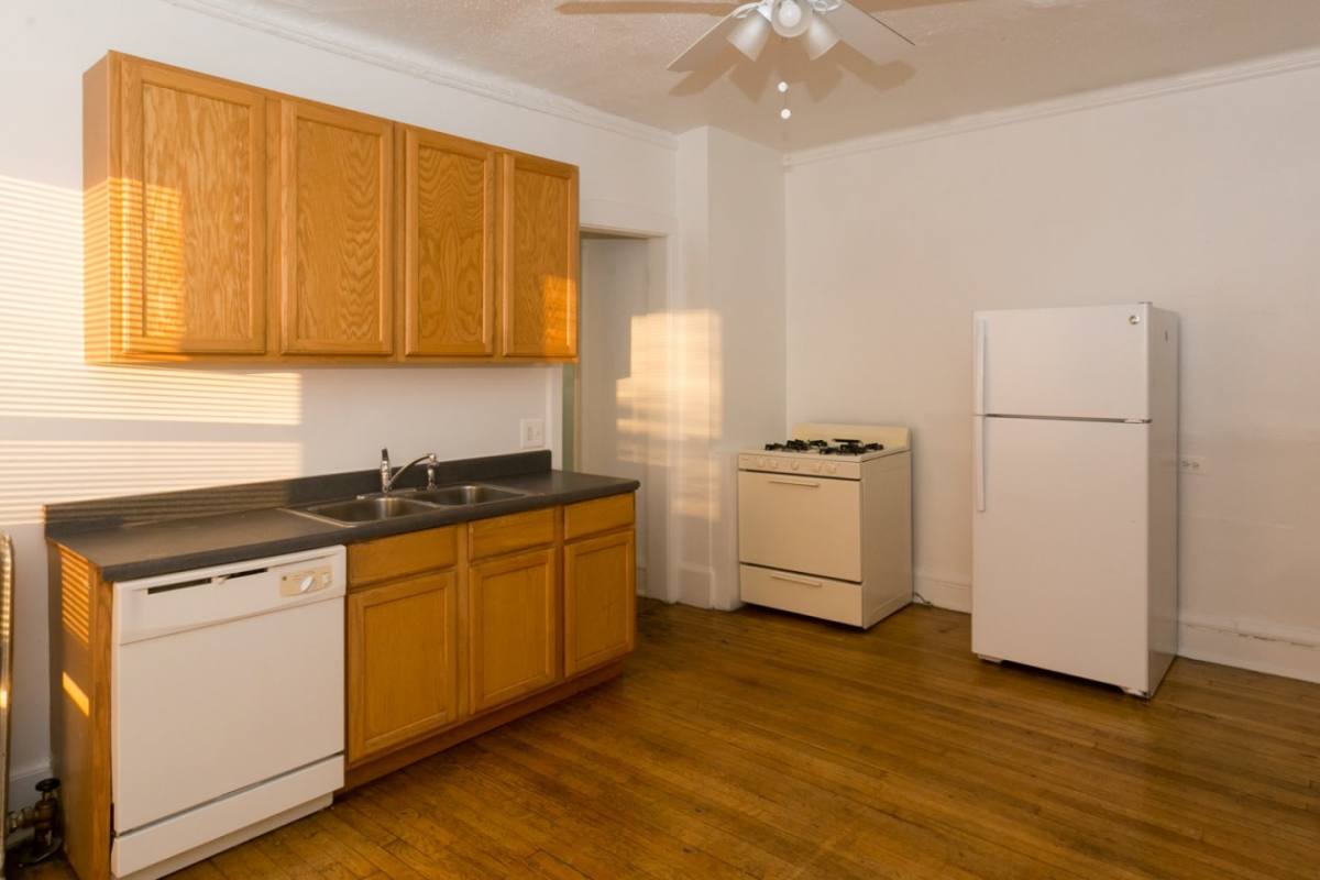 Apartment for rent at 1515 E 54th Street, 1515-1521 E 54th St, Chicago, IL 60615