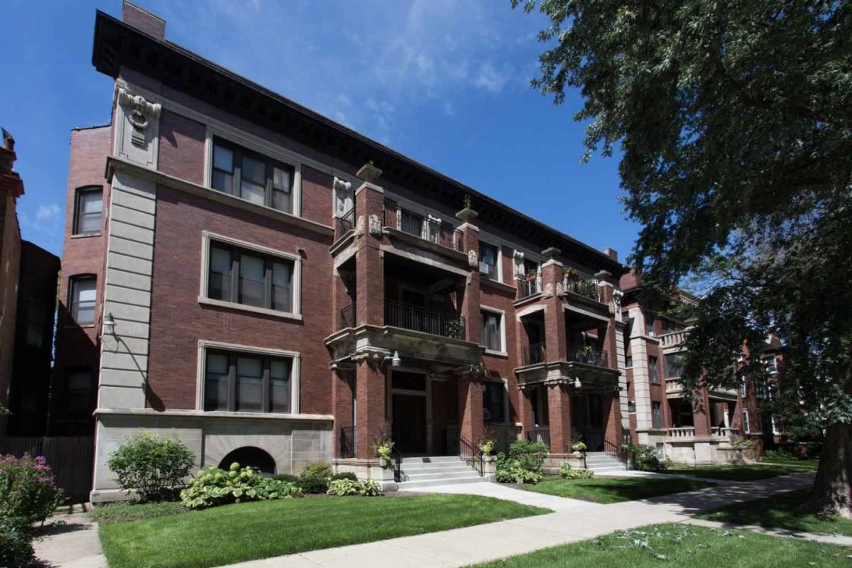 Apartment for rent at 5474-5480 S Hyde Park Boulevard, 5474 S Hyde Park Blvd, Chicago, IL 60615