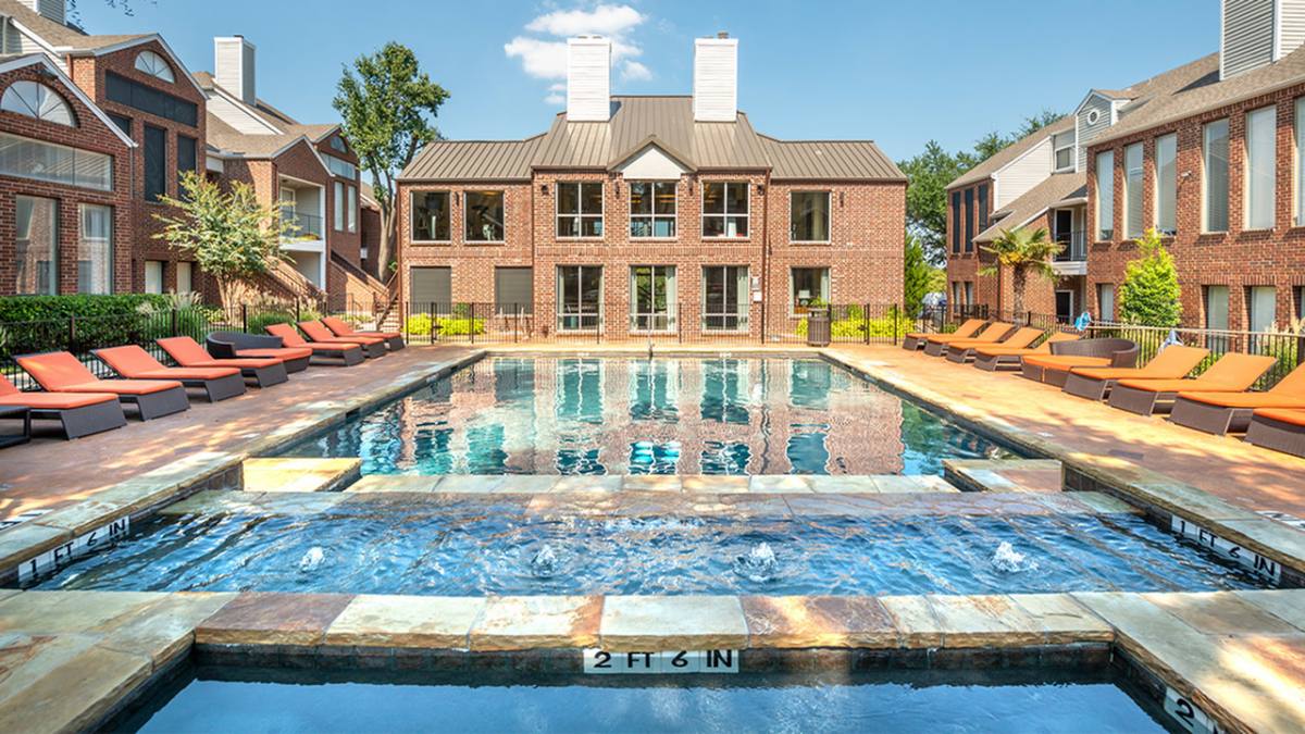 Apartment for rent at Lakewood on the Trail, 101 N Brookside Dr, Dallas, TX 75214