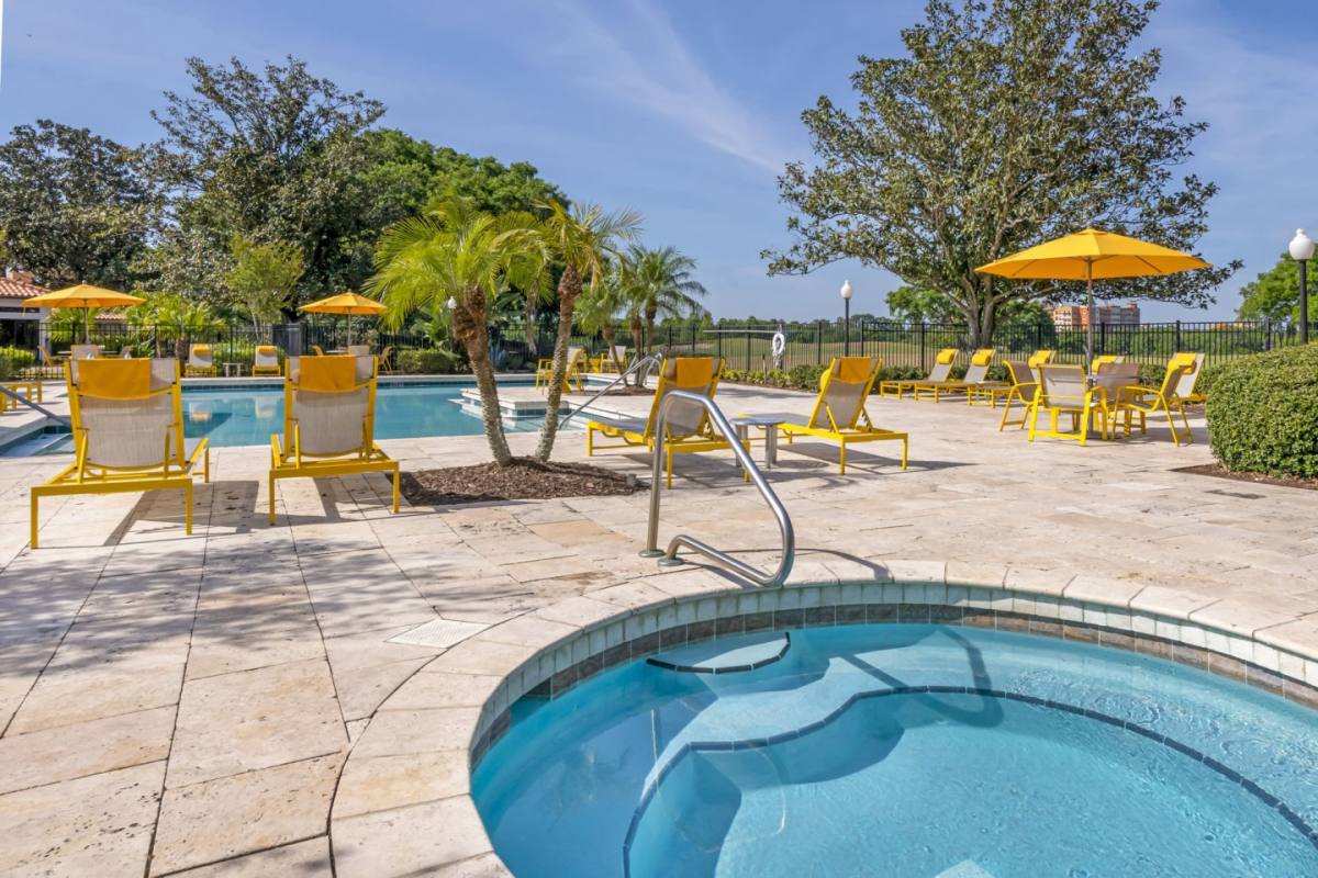 Apartment for rent at Vista Verde, 1658 S Hiawassee Rd, Orlando, FL 32835