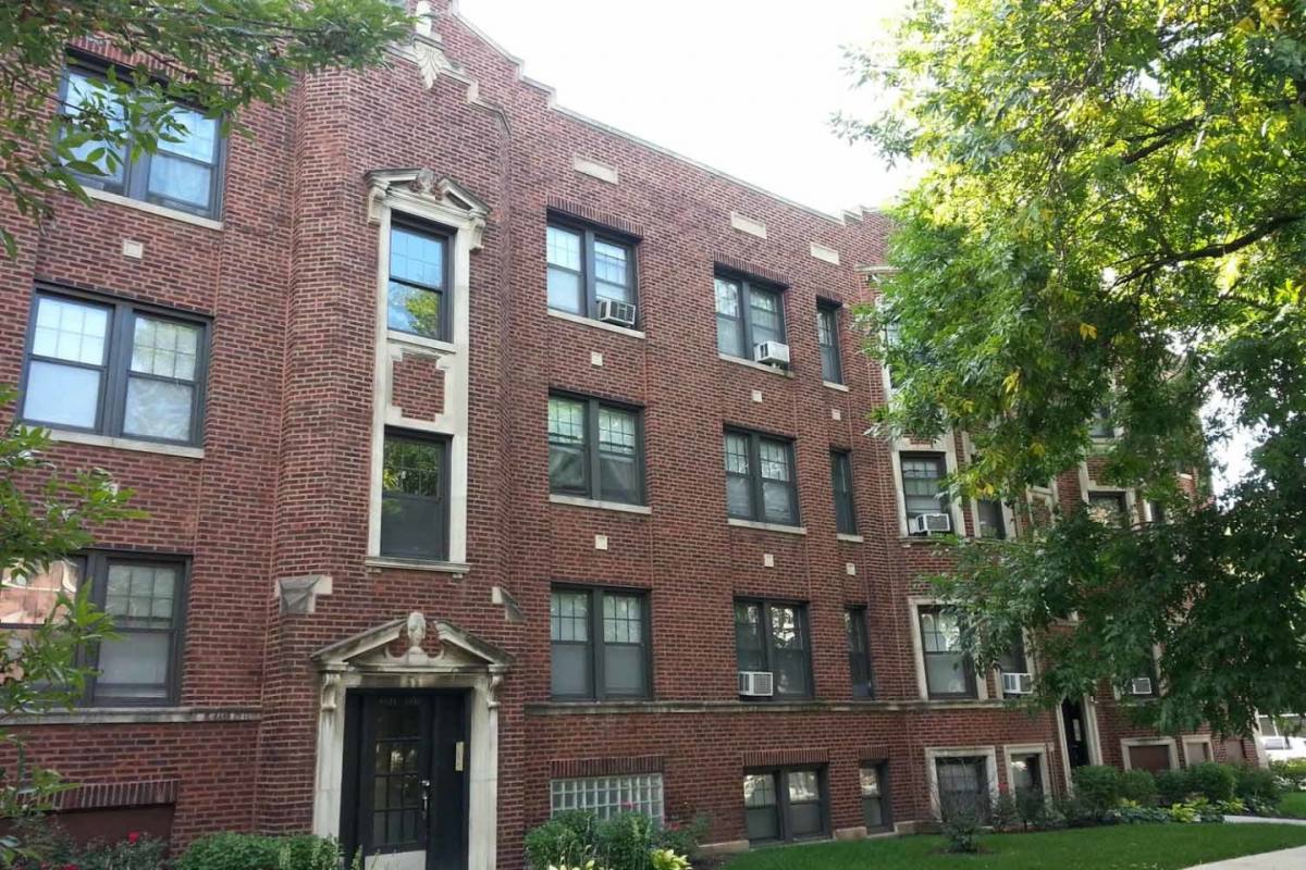 Apartment for rent at 4455 S Greenwood Ave, Chicago, IL 60653