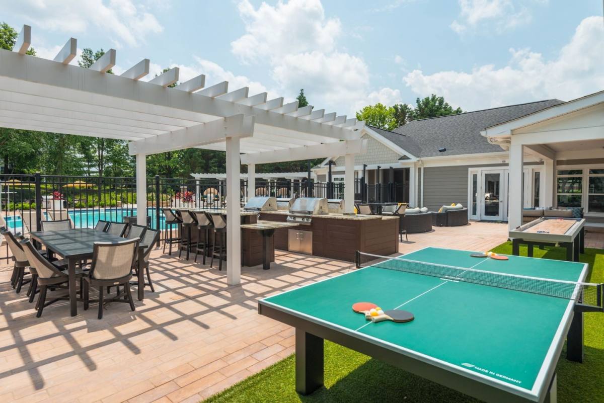 Apartment for rent at Adara Herndon, 2399 Glen Echo Rd, Herndon, VA 20171