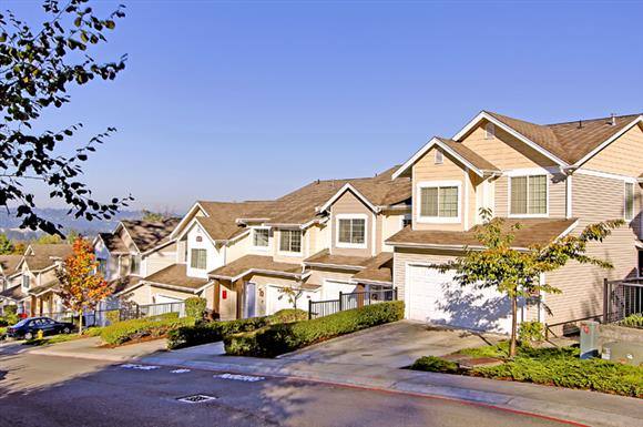 Townhouse for rent at Borgata & Townhomes, 400 S 50th St, Renton, WA 98055