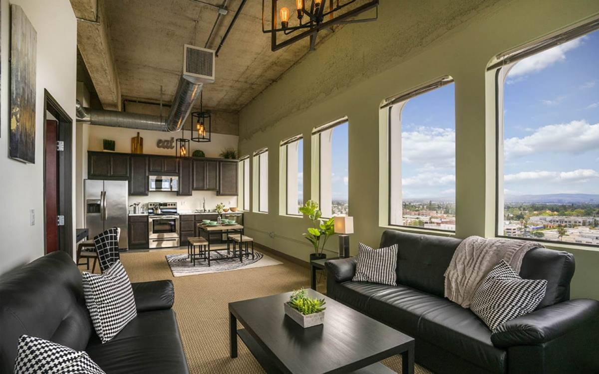 Apartment for rent at 888 on Main, 888 N Main St, Santa Ana, CA 92701
