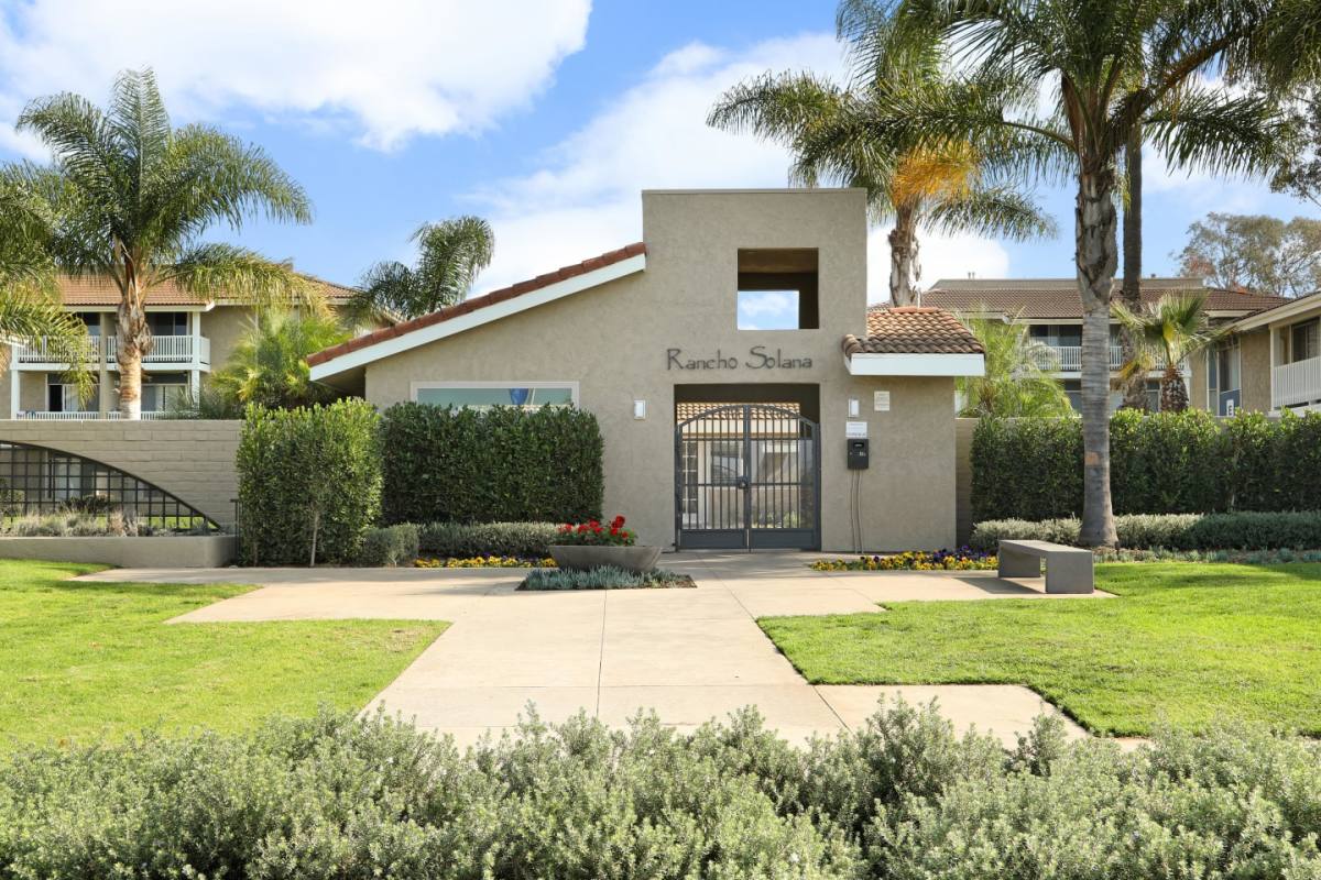 Apartment for rent at Rancho Solana, 2444 Alvarado St, Oxnard, CA 93036