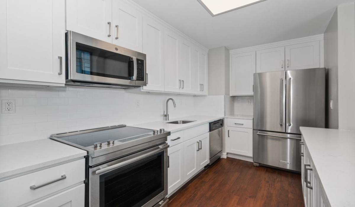 Apartment for rent at Locust on the Park, 201 S 25th St, Philadelphia, PA 19103