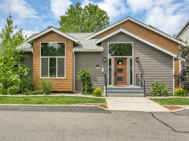 Apartment for rent at Willowbrook, 12202 E Maxwell Ave, Spokane, WA 99206