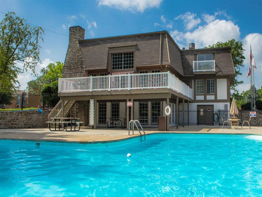 Townhouse for rent at Camelot East, 1400 Sherwood Dr, Fairfield, OH 45014