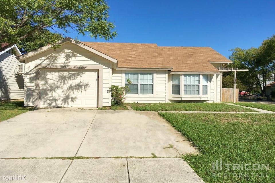 1807 Wallingford Dr, Arlington, TX 76018