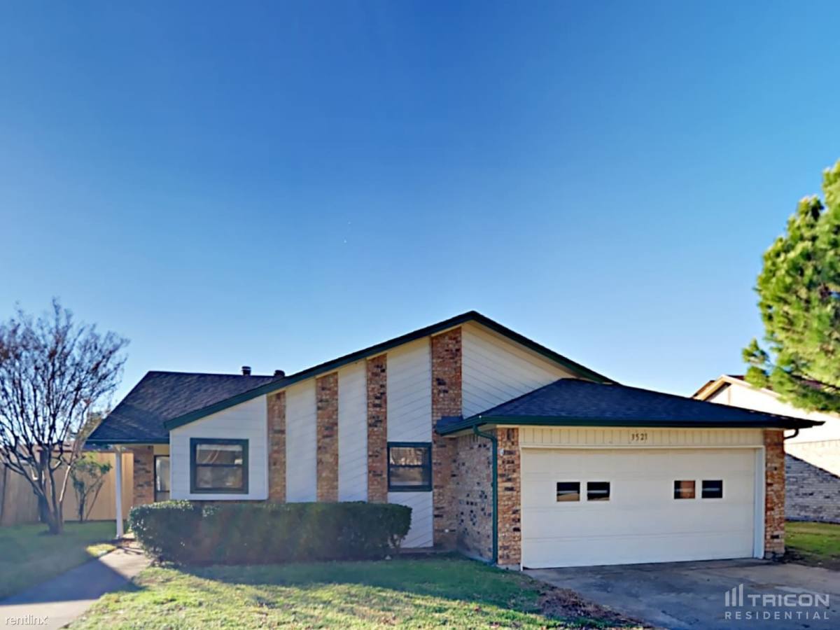3521 Kirby Creek Dr, Grand Prairie, TX 75052