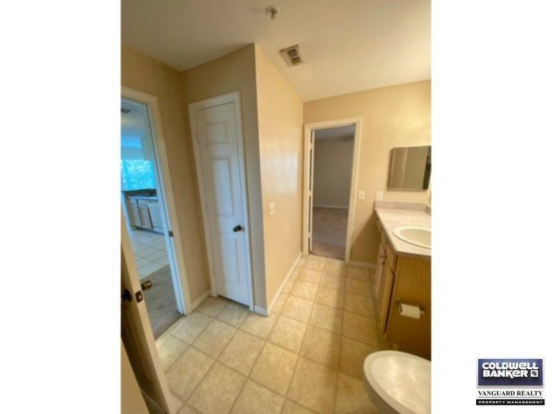 7800 Pointe Meadows Dr #1232, Jacksonville, FL 32256
