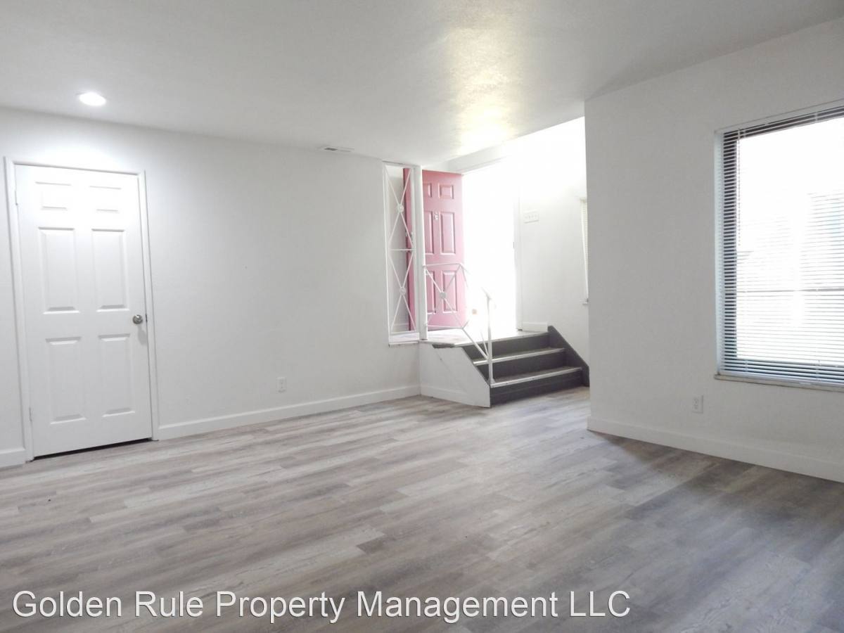 2688 Tyrell Dr, Saint Louis, MO 63136