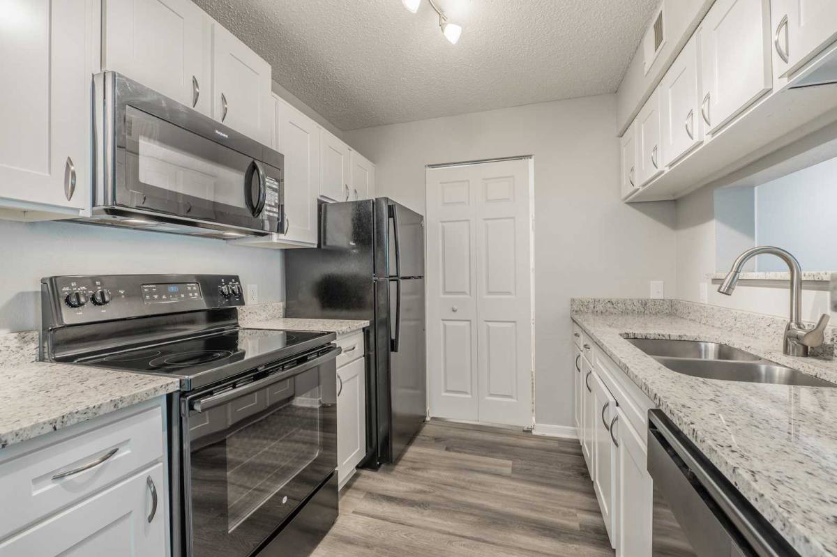 Apartment for rent at Arbors of Anderson, 4037 Mount Carmel Tobasco Rd, Cincinnati, OH 45255
