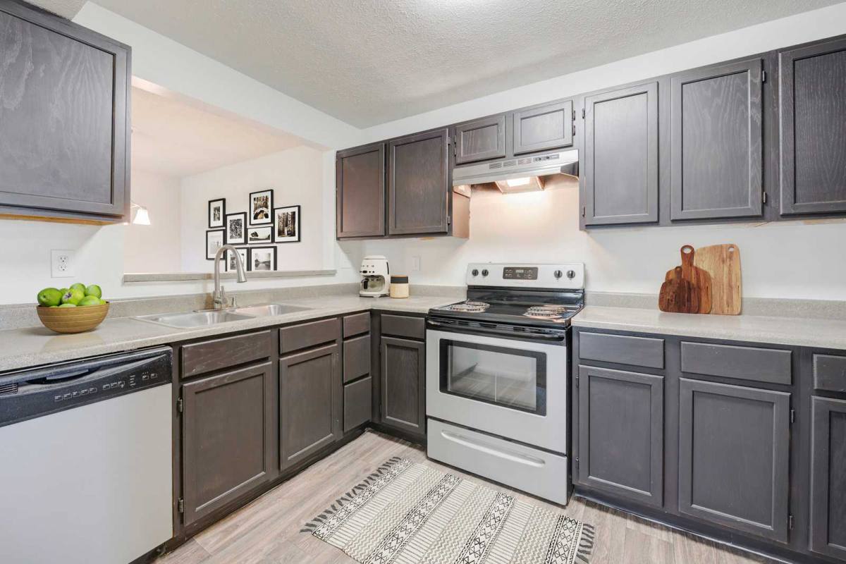 Apartment for rent at McCauly Crossing, 10135 Crossing Dr, Cincinnati, OH 45241