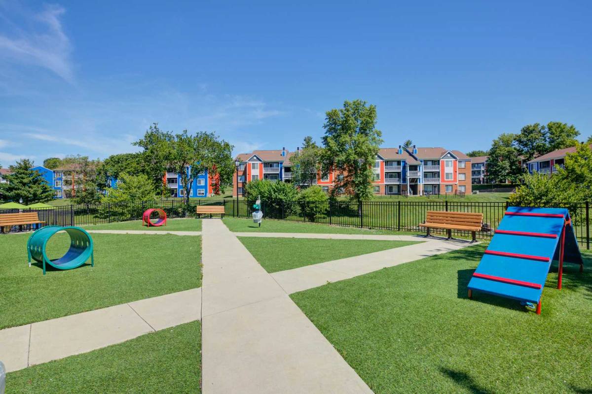 Apartment for rent at McCauly Crossing, 10135 Crossing Dr, Cincinnati, OH 45241