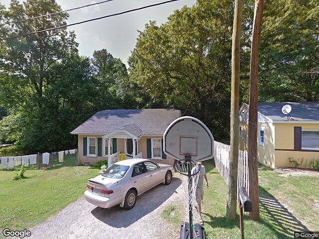 Essex St, Gastonia, NC 28052