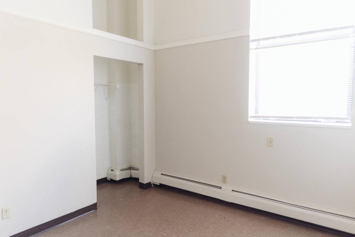 816 21st Ave N #221, Minneapolis, MN 55411