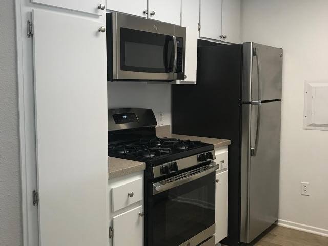 301 E Cypress Ave #D32, Redlands, CA 92373