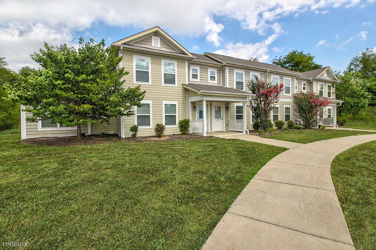 100 Sterling Greene Way, Fayetteville, TN 37334