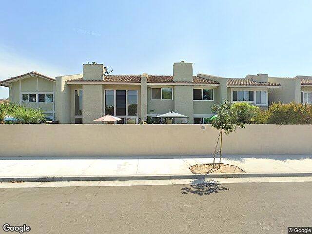 Pueblo St, Huntington Beach, CA 92646