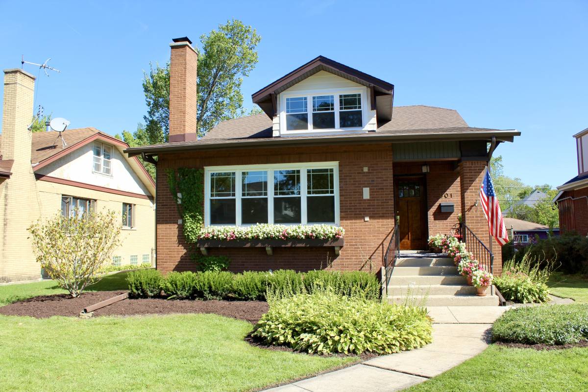 Greenwood St, Park Ridge, IL 60068