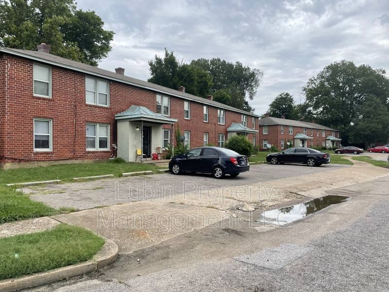 Apartment for rent at 1393 Lapaloma Circle, Memphis, TN 38114