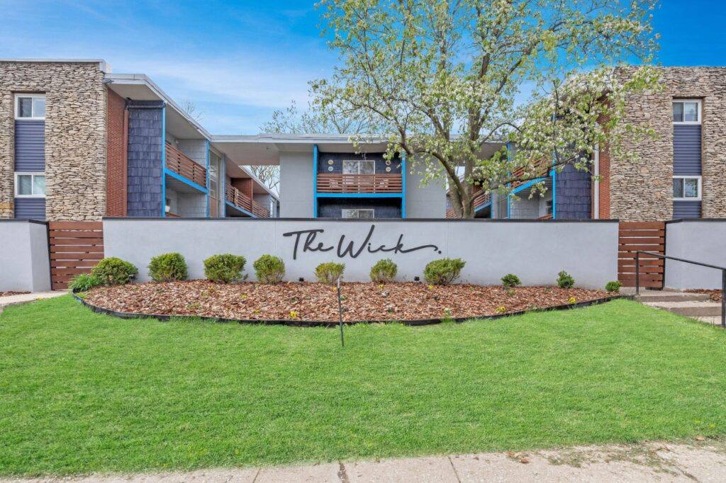 Apartment for rent at The Wick, 3700 Warwick Blvd, Kansas City, MO 64111