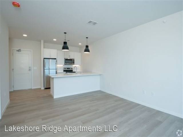 Apartment for rent at 3001 - 3003 Community Way #C21, Menasha, WI 54952