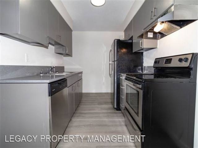 Apartment for rent at 10332 NE Oregon St #E32, Portland, OR 97220