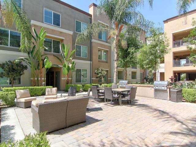 Apartment for rent at 27000 W Lugonia Ave #D32, Redlands, CA 92374
