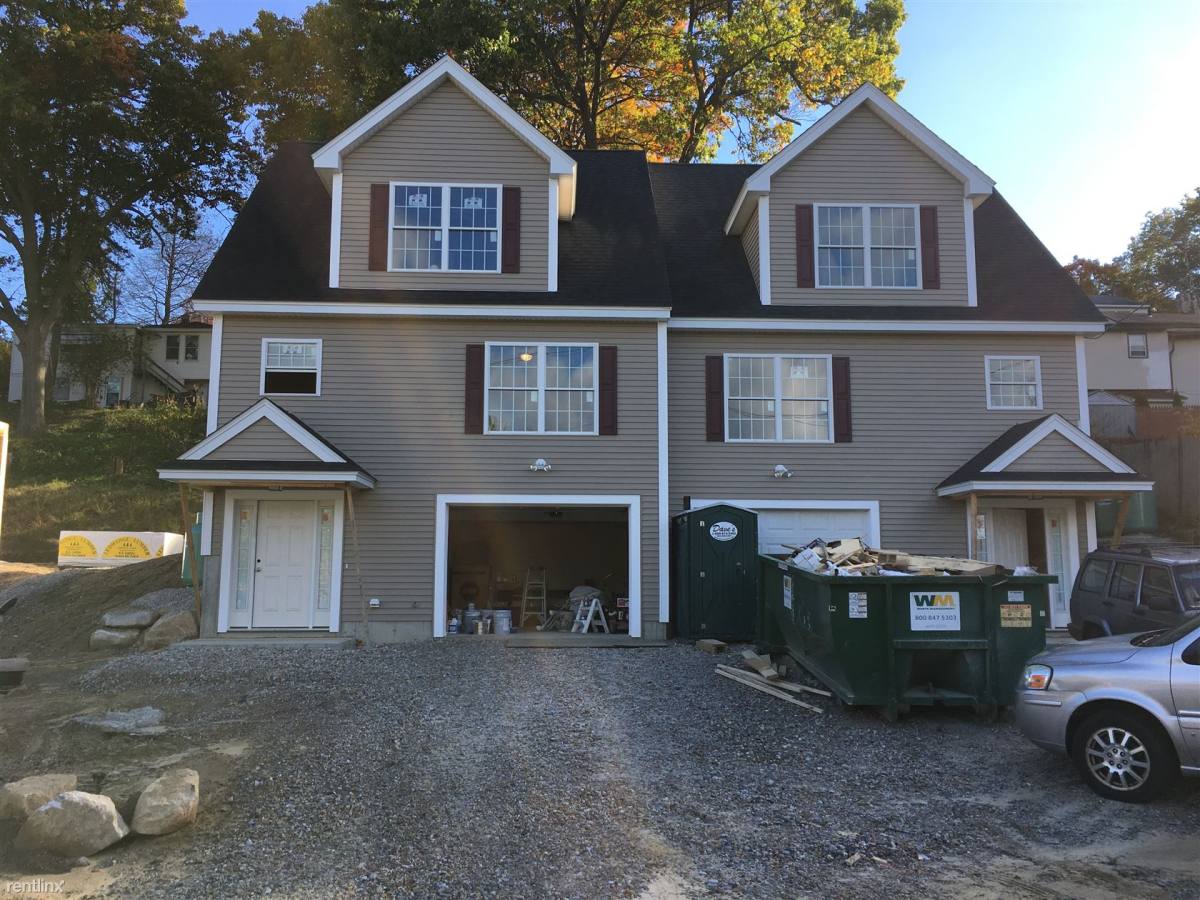 21 Pinehurst St #A, Manchester, NH 03103