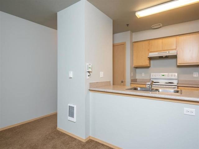 Apartment for rent at 707 SW 10th St #E22, Corvallis, OR 97333