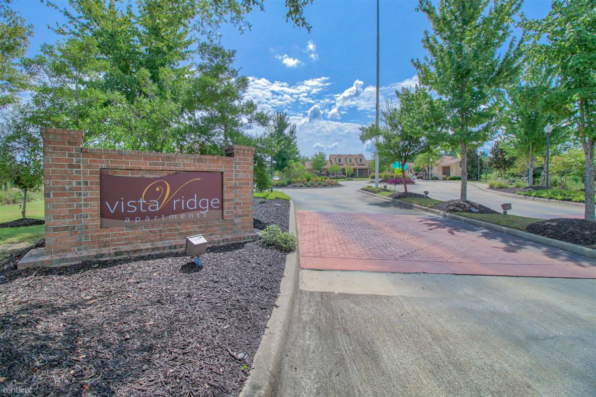 699 Nation Hills Dr, Tupelo, MS 38804