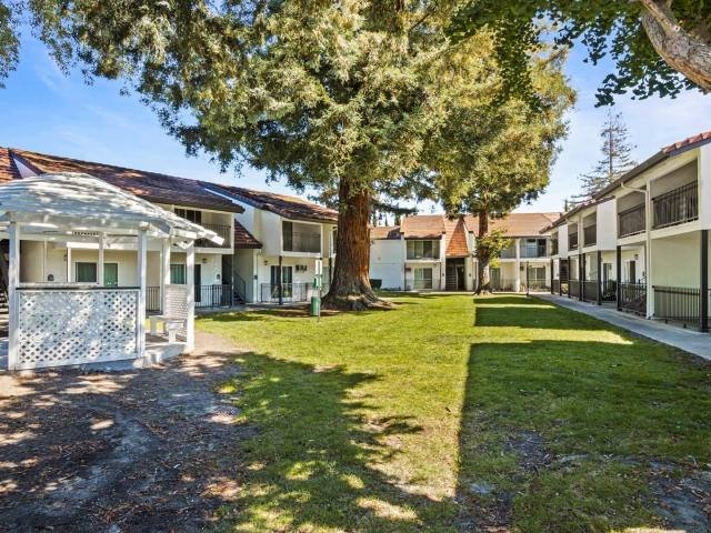 Apartment for rent at 1235 Wildwood Ave #C22, Sunnyvale, CA 94089