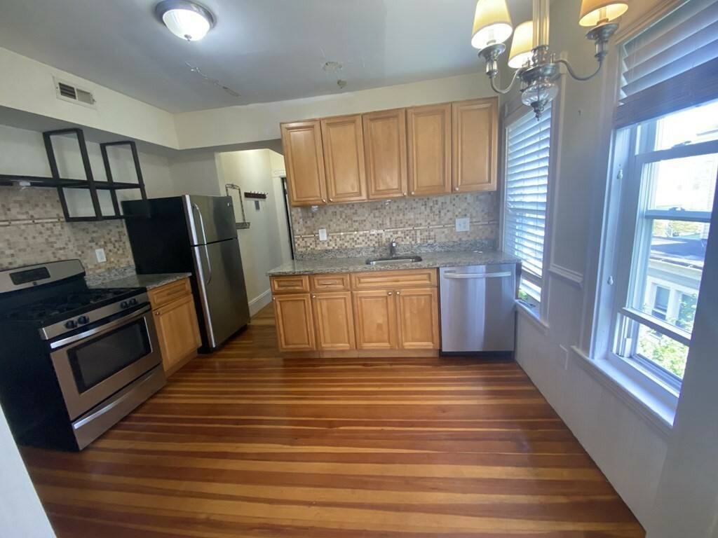 Apartment for rent at 7 Oak Square Ave #2R, Brighton, MA 02135